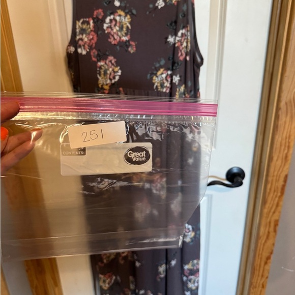 Floral Sleeveless Women Size 1X Maxi Dress - Gray - Picture 2 of 9